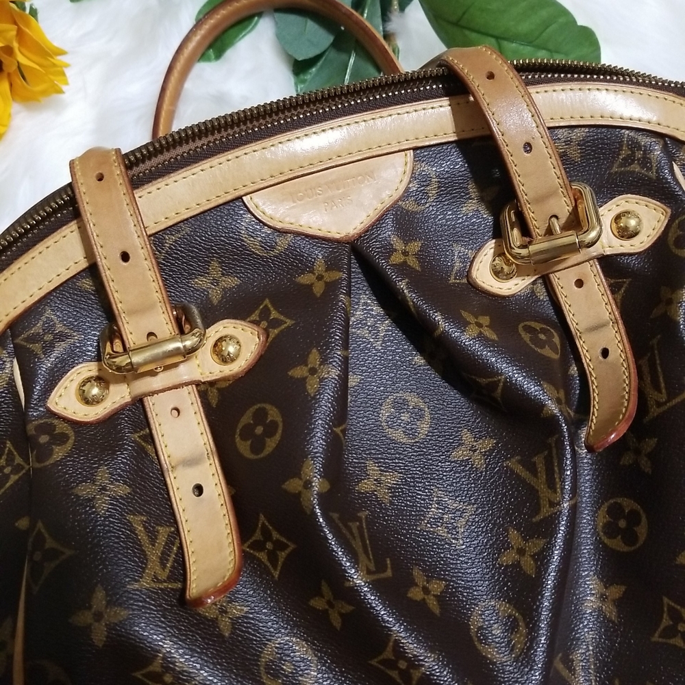 Louis Vuitton Tivoli GM Bag - Picture 2 of 10